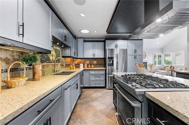 Walnut, CA 91789,686 Dapple Gray Circle