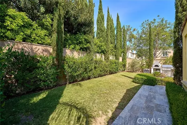 Irvine, CA 92620,57 Statuary