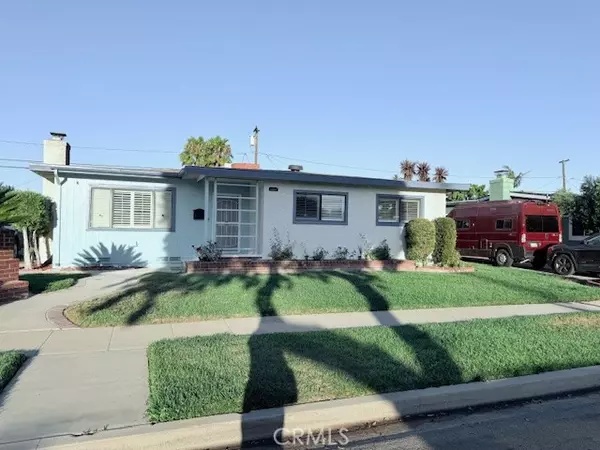 Long Beach, CA 90815,2690 Senasac Avenue