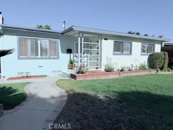 Long Beach, CA 90815,2690 Senasac Avenue