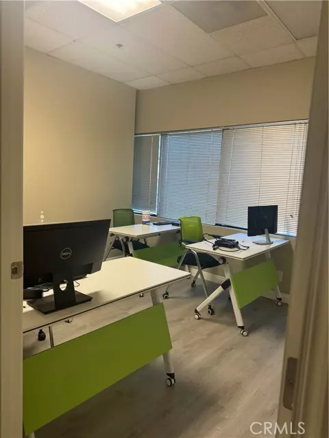 Arcadia, CA 91006,20 E Foothill Boulevard