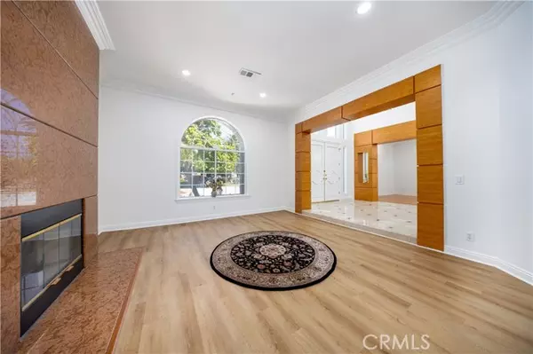 Arcadia, CA 91006,68 E Longden Avenue