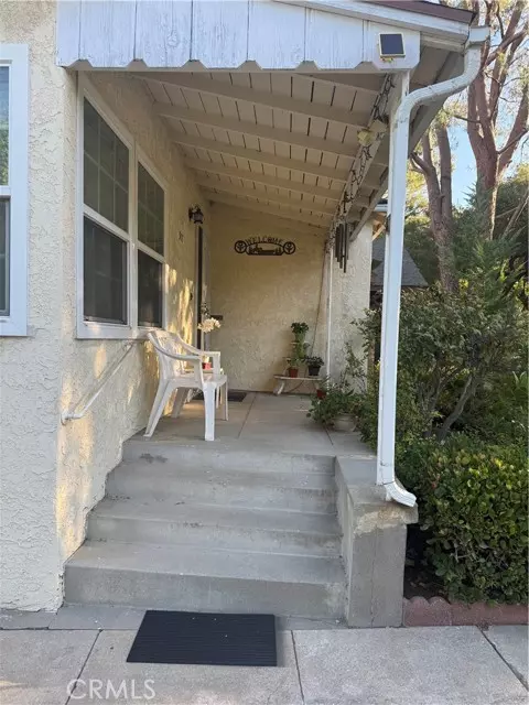 Alhambra, CA 91801,917 N Olive Ave