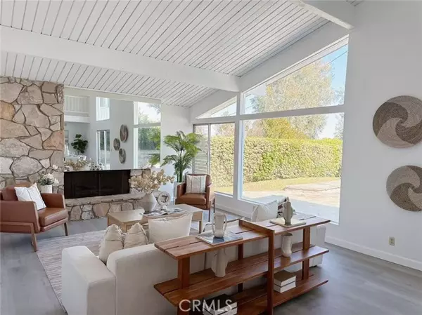 Los Angeles, CA 90049,2653 Cordelia Road