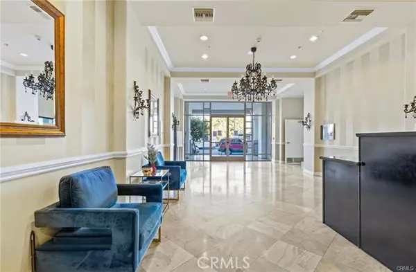Los Angeles, CA 90008,3750 Santa Rosalia Drive #413