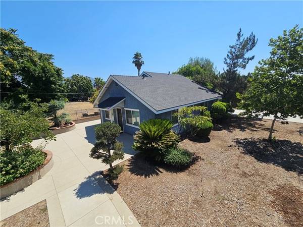 15314 Roxford Street, Sylmar (los Angeles), CA 91342