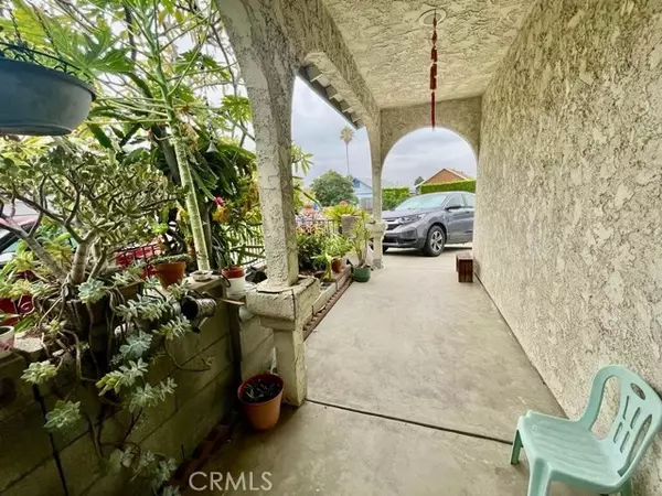 Los Angeles, CA 90042,310 Branch Street