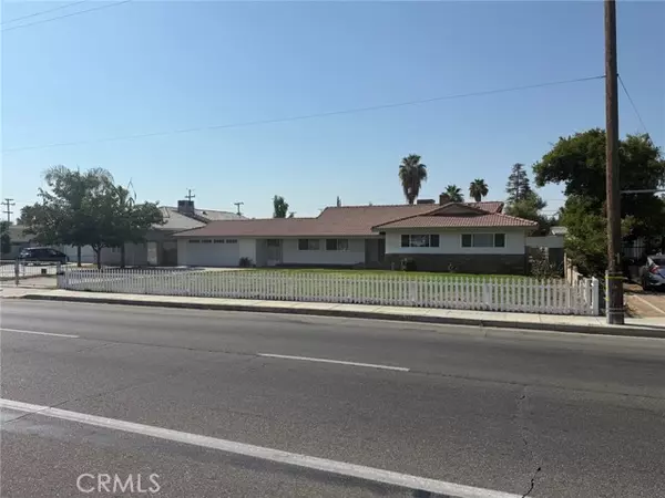 2401 Ming Avenue, Bakersfield, CA 93304