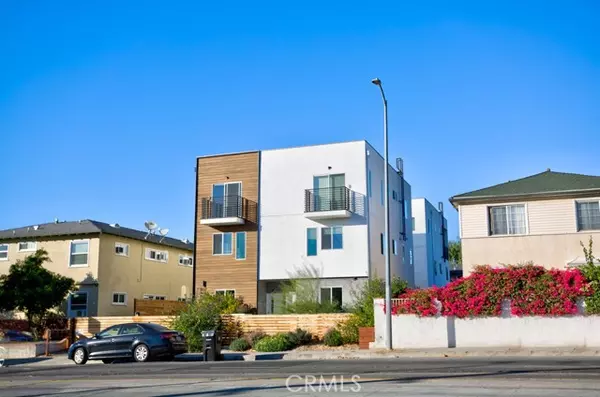 North Hollywood (los Angeles), CA 91601,11639 Burbank Boulevard