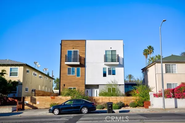 11639 Burbank Boulevard #1/2, North Hollywood (los Angeles), CA 91601