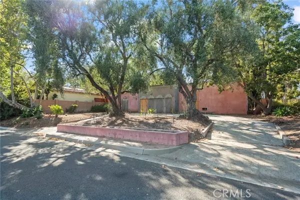 San Marino, CA 91108,543 Huntington Drive