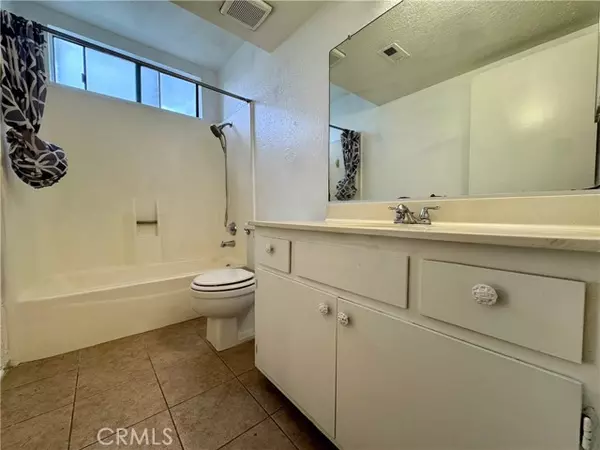 Alhambra, CA 91801,241 S Curtis Avenue #E