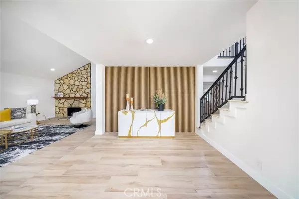 Tustin, CA 92705,19402 Lemon Hill Drive