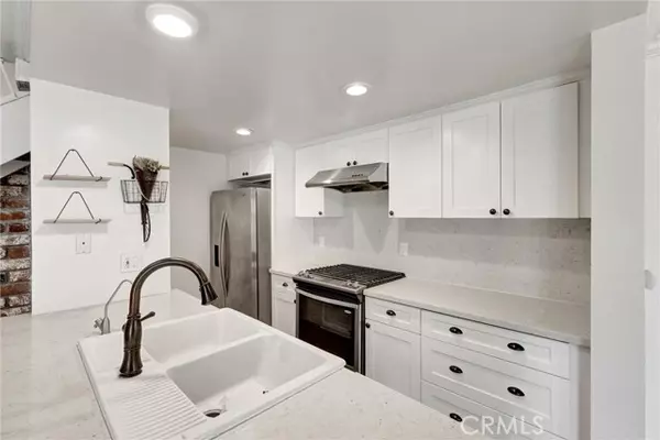 La Verne, CA 91750,3043 N White Avenue