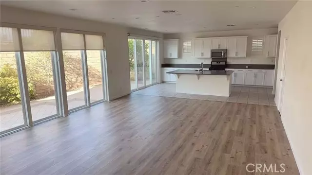 Ontario, CA 91764,3027 E VIA CORVINA