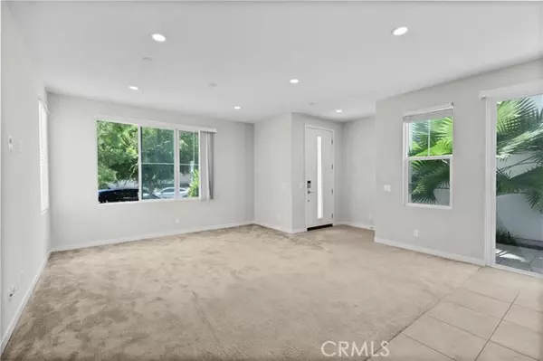 Irvine, CA 92618,163 Stage