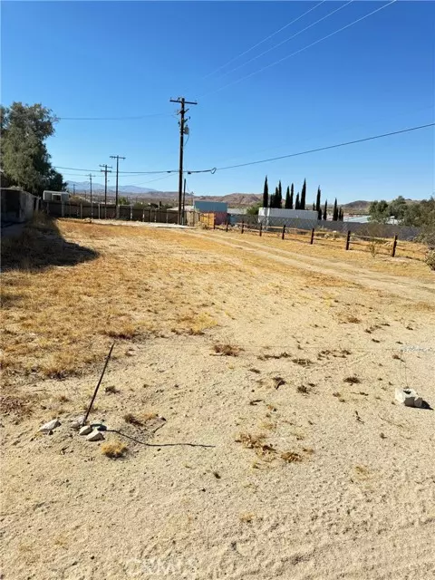 Joshua Tree, CA 92252,62086 Valley View