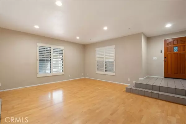 Pasadena, CA 91101,482 S Madison Avenue #1