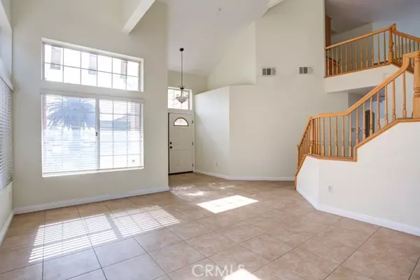 Fontana, CA 92336,14276 Madera