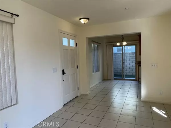 Monrovia, CA 91016,614 royal oaks Drive #A