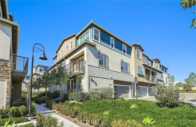Lake Forest (el Toro), CA 92630,319 Carmona