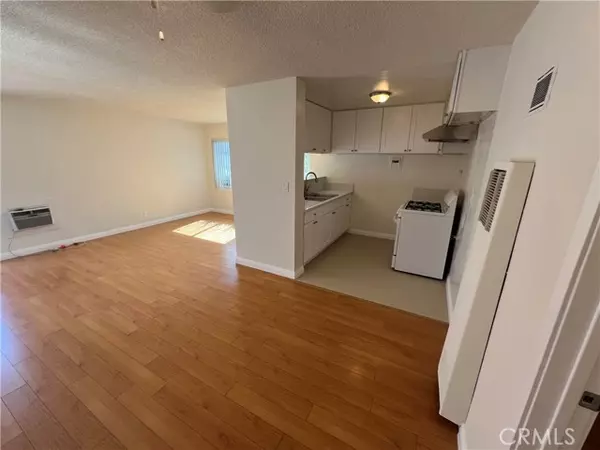 Covina, CA 91723,366 Vecino Dr #1