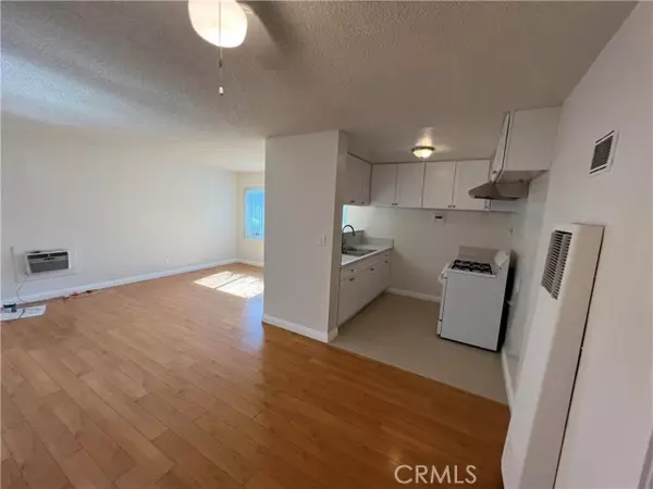 Covina, CA 91723,366 Vecino Dr #1