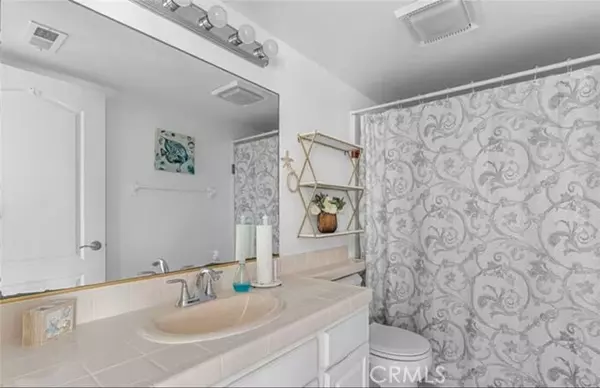 Oceanside, CA 92054,621 Pacific Street #107