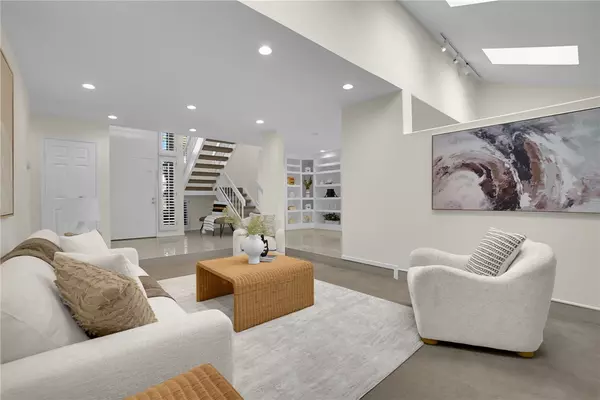 Irvine, CA 92604,1 White Birch