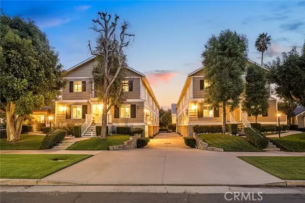 154 N Meridith Avenue #8, Pasadena, CA 91106