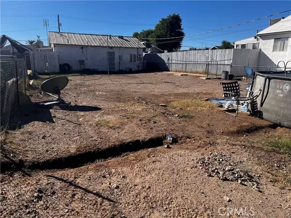 Needles, CA 92363,119 Walnut