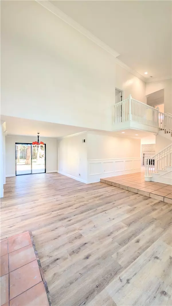 Lake Forest (el Toro), CA 92630,22052 Trailway Lane