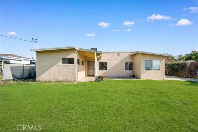 El Monte, CA 91732,4724 Durfee