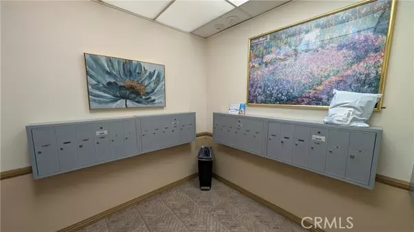 Laguna Woods, CA 92637,2385 Via Mariposa #1F