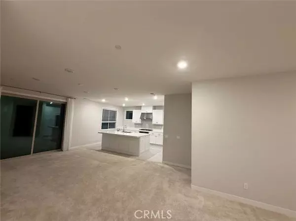 Lake Forest (el Toro), CA 92630,602 Catalonia