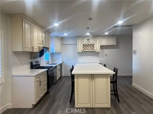 Azusa, CA 91702,729 N Soldano Avenue