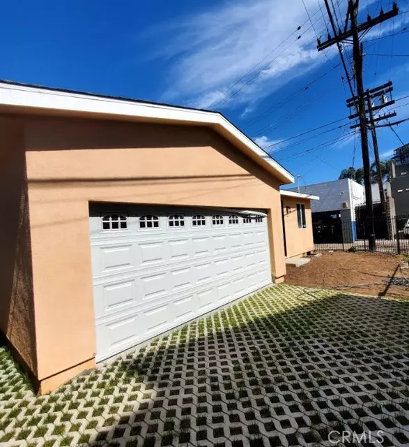 Los Angeles, CA 90066,3765 Globe