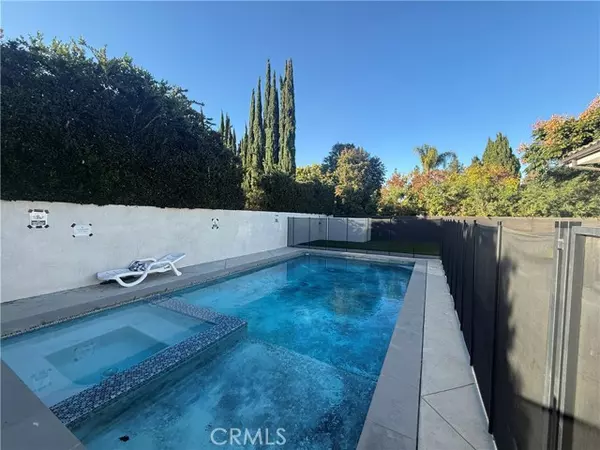 Woodland Hills (los Angeles), CA 91367,22913 Burbank