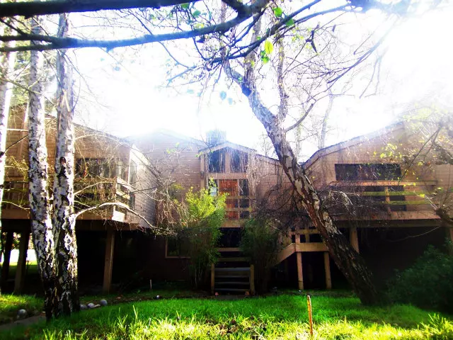 Carmel Valley, CA 93923,5710 CARMEL VALLEY Road