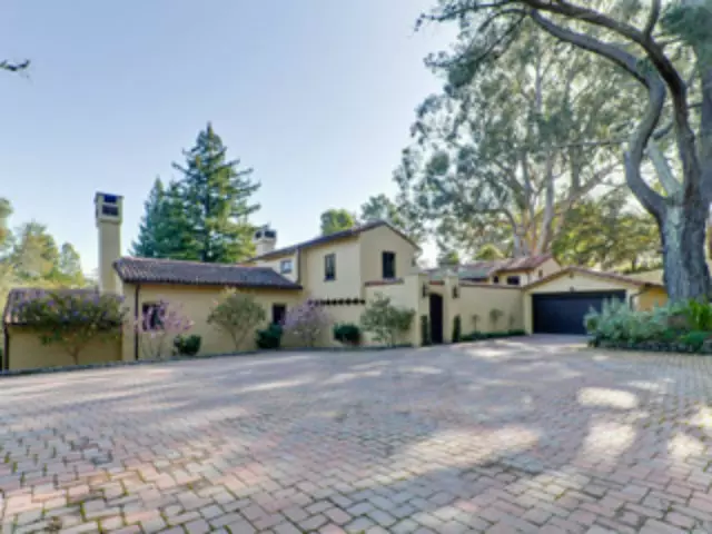 Hillsborough, CA 94010,1050 VISTA Road