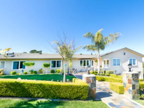 2550 SKYFARM Drive, Hillsborough, CA 94010