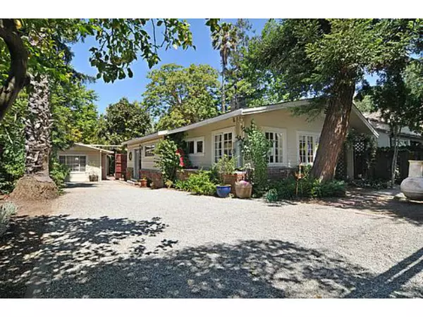 520 BARRON Avenue, Palo Alto, CA 94306