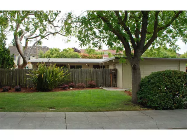 Palo Alto, CA 94303,3834 CORINA Way