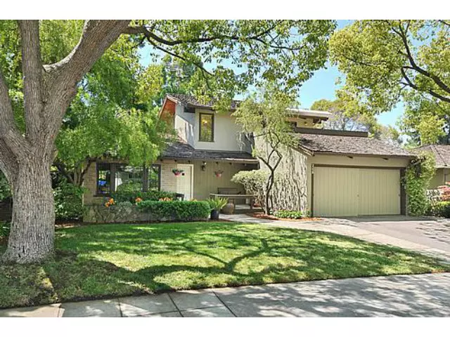 Palo Alto, CA 94306,531 SAINT CLAIRE Drive