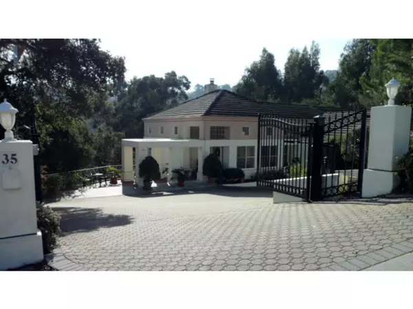 35 BUCKEYE Court, Hillsborough, CA 94010