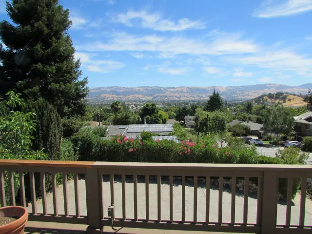 Morgan Hill, CA 95037,17690 JOHN TELFER Drive