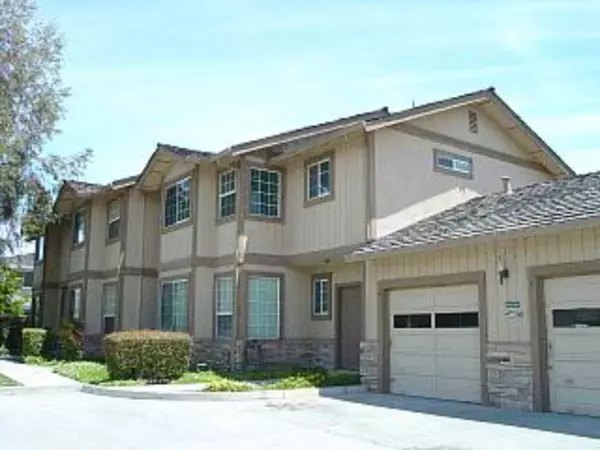 1040 CHERRY Court, Hollister, CA 95023