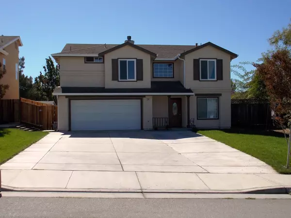 1261 Crestview Drive, Hollister, CA 95023