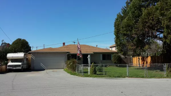 12 Nona Avenue, Freedom, CA 95019