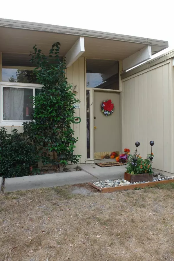 2425 Alvin Street, Mountain View, CA 94043